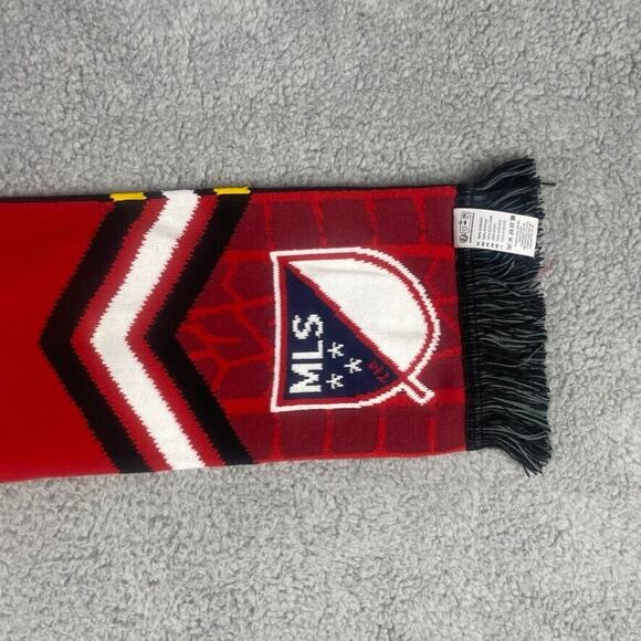 Continental MLS Soccer New York Red Bulls 48" Inch Red Black 100% Acrylic Scarf - Picture 5 of 13